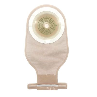 Medical One Piece Ostomy Bag Hydrocolloid Barrier Ukuran 60mm Colostomy Bag